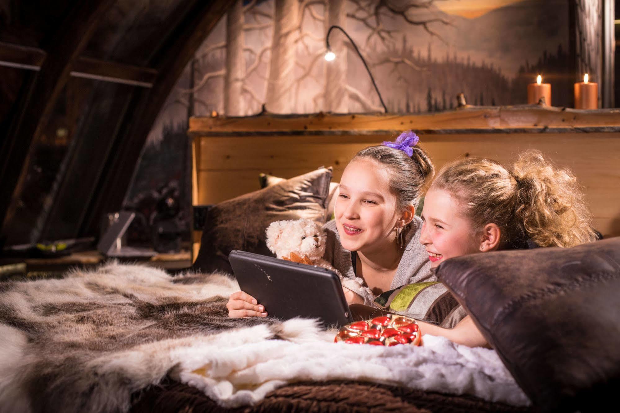 Lapland Northern Lights Hotel Ilveslinna ラヌア エクステリア 写真